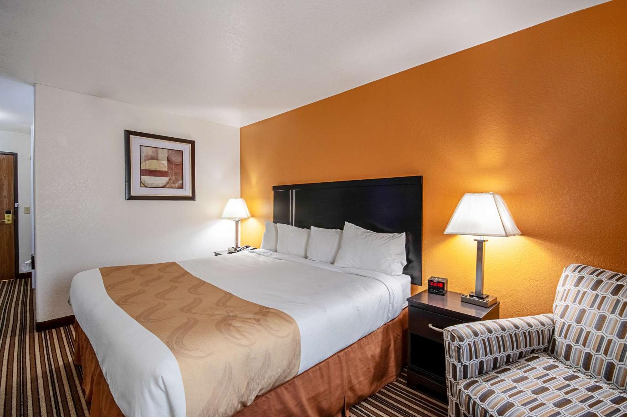 Quality Inn Додж-Сіті Екстер'єр фото