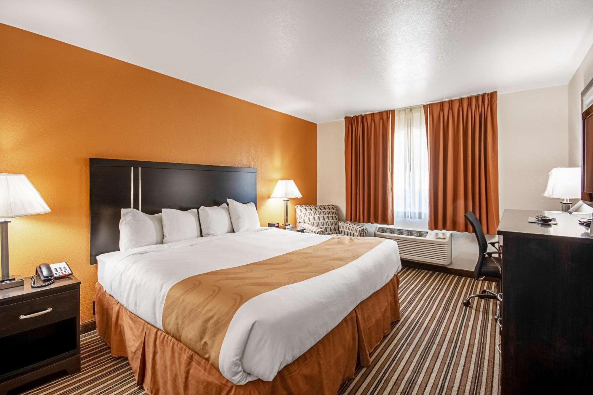 Quality Inn Додж-Сіті Екстер'єр фото